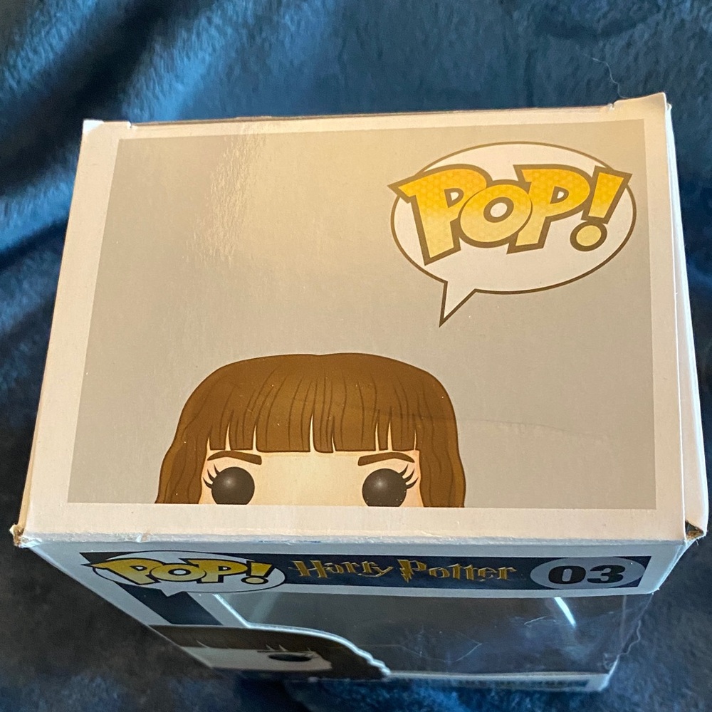 Funko Pop! Hermione Granger Figure - Black and Gray - Picture 4 of 4